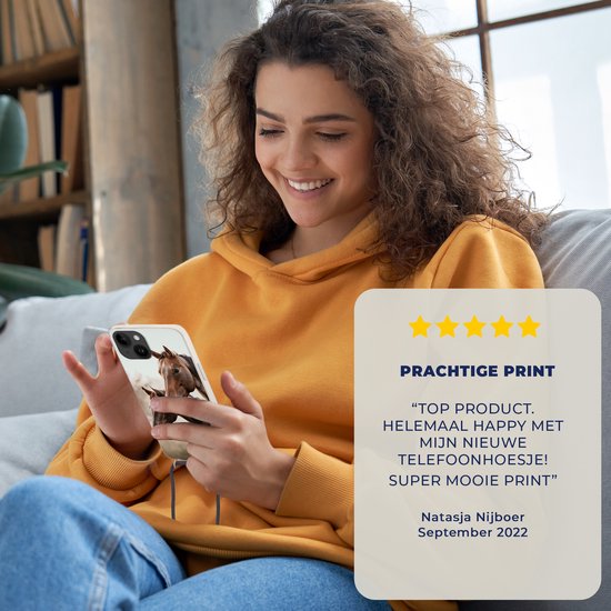 Convient pour Apple iPhone 14 Plus - Étui bandoulière - Paarden - Nature - Marron - Siliconen - Bandoulière - Coque arrière avec cordon - Étui de téléphone avec cordon - Étui avec corde