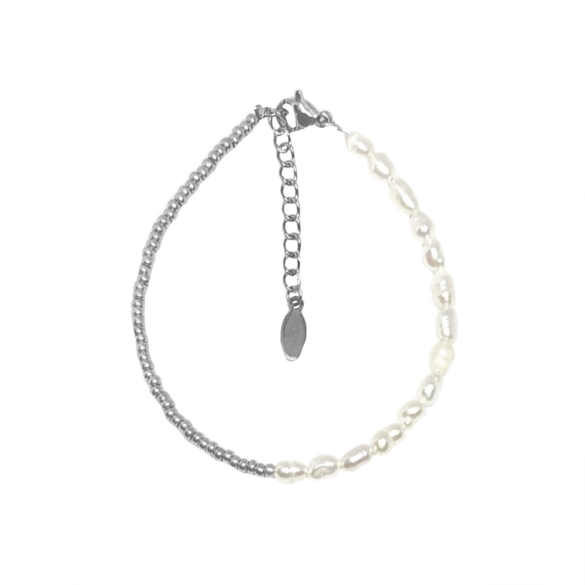 Half pearls bracelet - silver