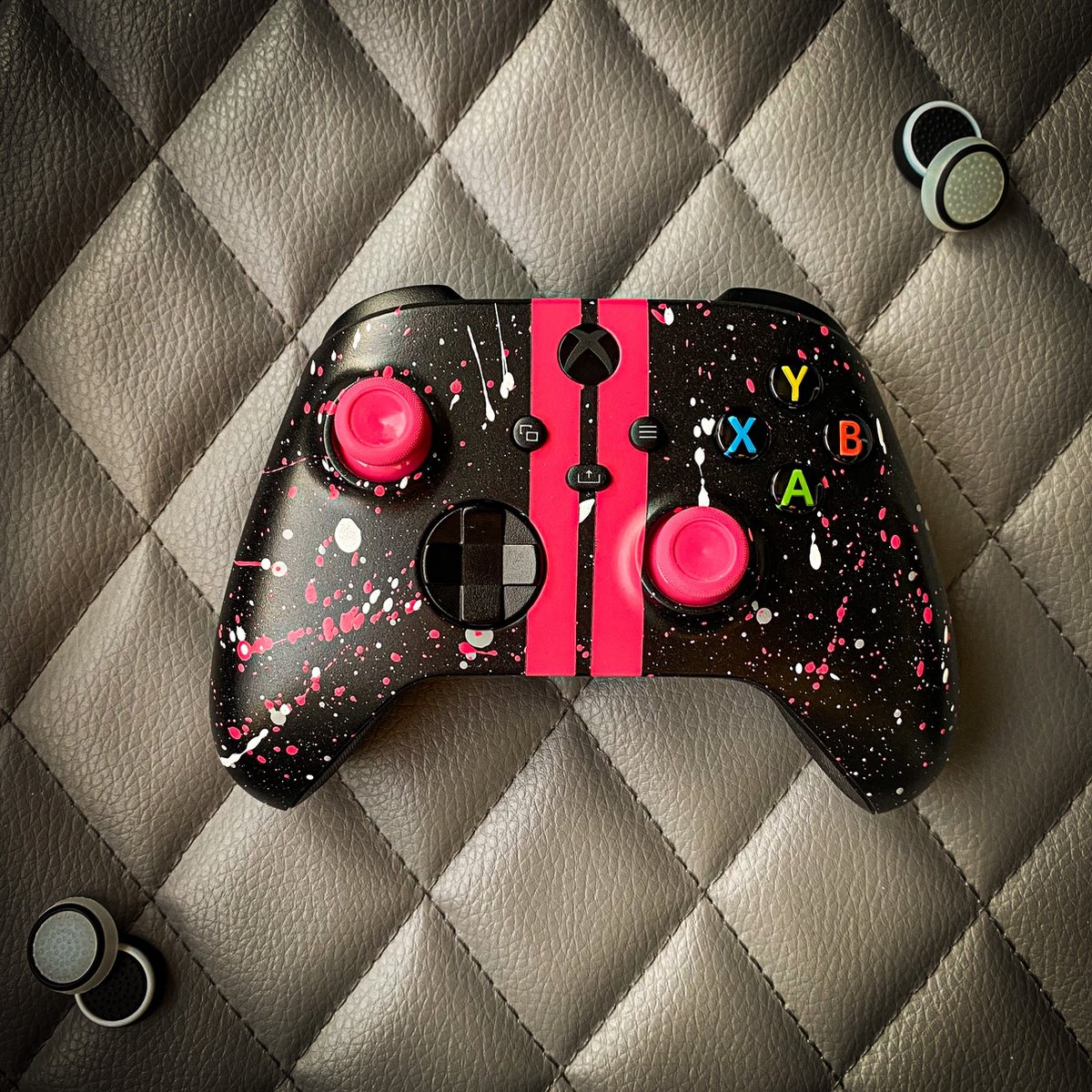 Afslag11 . Custom controller behuizing shell - geschikt voor de Xbox X/S controller - 'Midnight Convoy Pink'