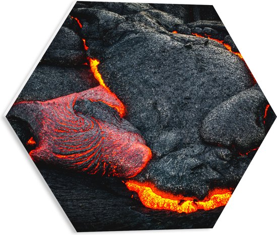 WallClassics - Plaque de Mousse PVC Hexagone - Magma Brûlant au Volcan - 40x34,8 cm Photo sur Hexagone (Avec Système de Suspension)