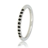 Fijne aanschuifring zilverkleurig met zwarte steentjes - Smalle en fijne ring met zwarte zirkonia steentjes - Met luxe cadeauverpakking