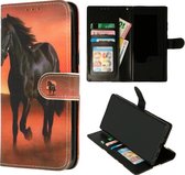 Casemania Hoesje Geschikt voor Samsung Galaxy A5 2017 met Zwarte Paard Print - Portemonnee Book Case - Kaarthouder & Magneetlipje