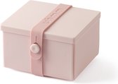 Uhmm Box 02 - Delicate Pink Box & Strap - Lunch to Go - vierkant/square - plat uitvouwbaar/foldable flat - voedselveilig/food safe – geschikt vaatwasser, vriezer, magnetron/dishwasher, freezer, microwave safe - 100% recyclable – Deens/Danish Design