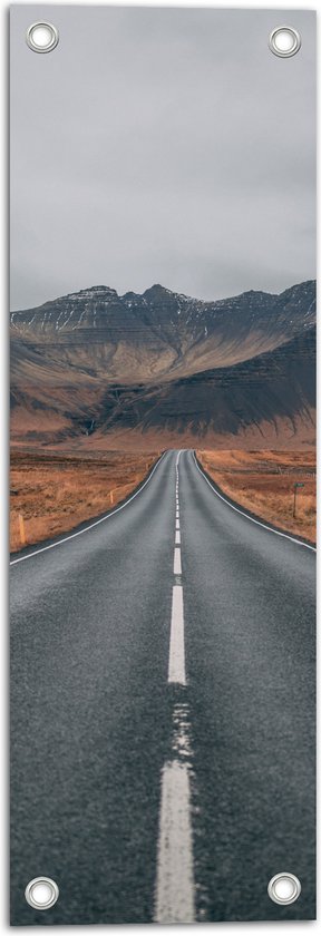 WallClassics - Tuinposter – Weg in Verlaten Berggebied - 20x60 cm Foto op Tuinposter  (wanddecoratie voor buiten en binnen)