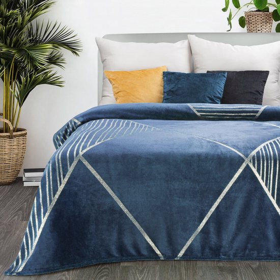 Oneiro’s Luxe Plaid GINKO Type 3 blauw- 150 x 200 cm - wonen - interieur - slaapkamer - deken – cosy – fleece - sprei