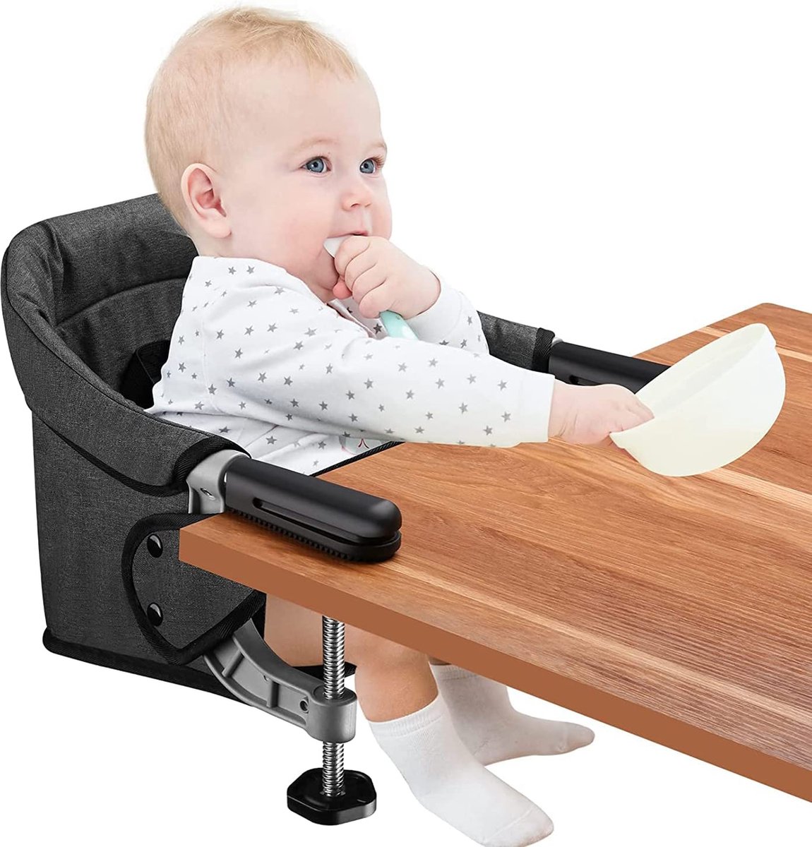 One2Stay Comfort, Opvouwbare Kinderstoel Met Een Comfortabel Verstelbare Rugleuning 5 Punts Veiligheidsgordel En Afneembaar Eetplateau Feather Blue