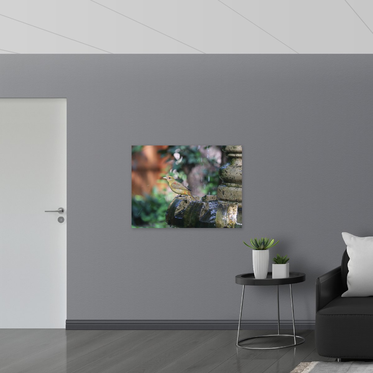 Poster Glanzend – Gele Tangare Vogel bij een Fontein - 100x75 cm Foto op Posterpapier met