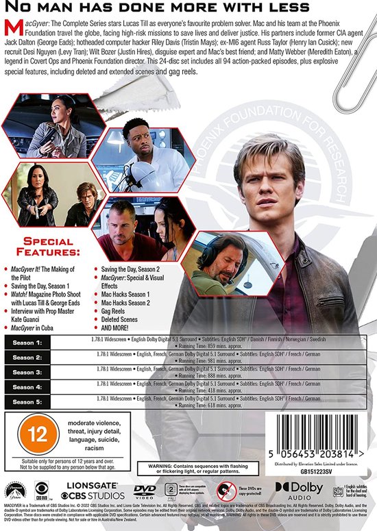 De achterkant van de "MacGyver The Complete Series" dvd-box met acteurs en een opsomming van speciale kenmerken. Met 12-logo.