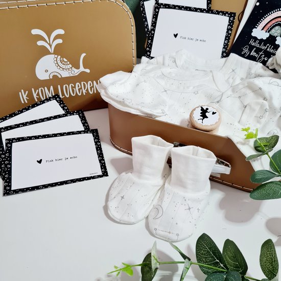 Baby koffertje - baby kraamcadeau unisex - kinderkoffertje - baby geschenkset - babyshower cadeau - gender reveal cadeau - unisex baby kledingset MammaZenn van MammaZenn — afbeelding 2