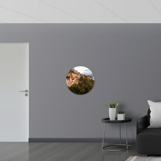 WallClassics - Cercle mural en panneau de mousse PVC - Village dans les rochers - Photo 60x60 cm sur cercle mural (avec système d'accrochage)