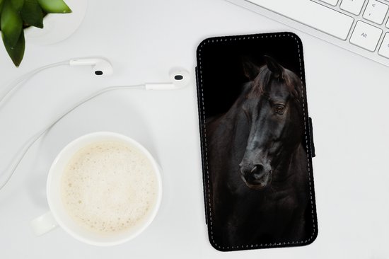 Étui pour iPhone XR Bookcase - Cheval - Léger - Zwart - Avec poches - Étui portefeuille avec fermeture magnétique