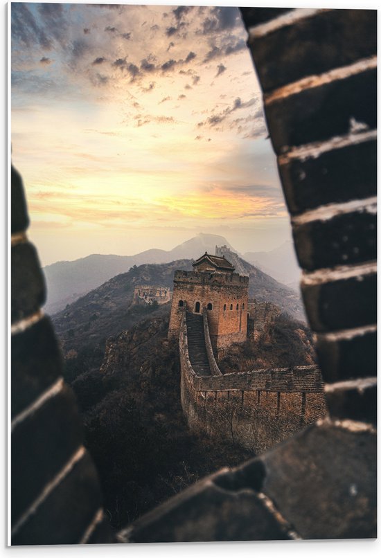 WallClassics - PVC Schuimplaat - Chineese Muur vanuit het Raam - 40x60 cm Foto op PVC Schuimplaat (Met Ophangsysteem)