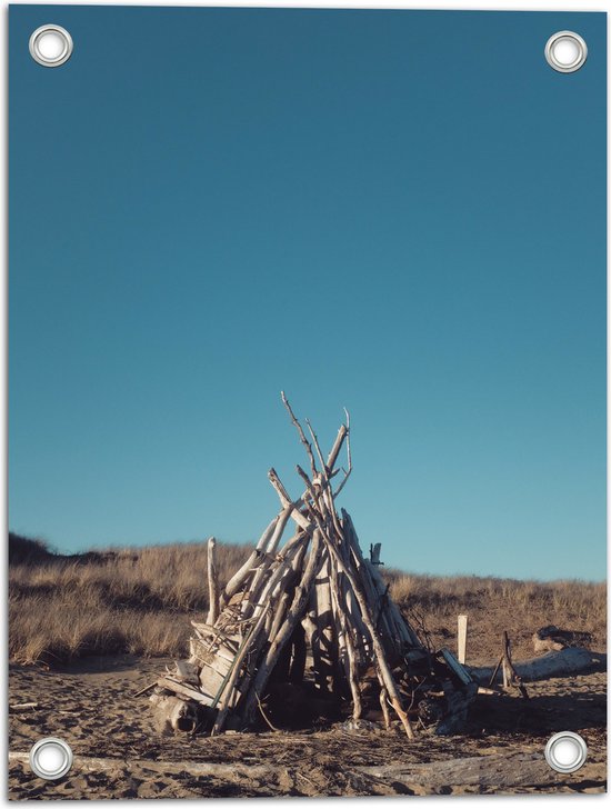 WallClassics - Tuinposter – Tent van Takken in de Duinen - 30x40 cm Foto op Tuinposter  (wanddecoratie voor buiten en binnen)