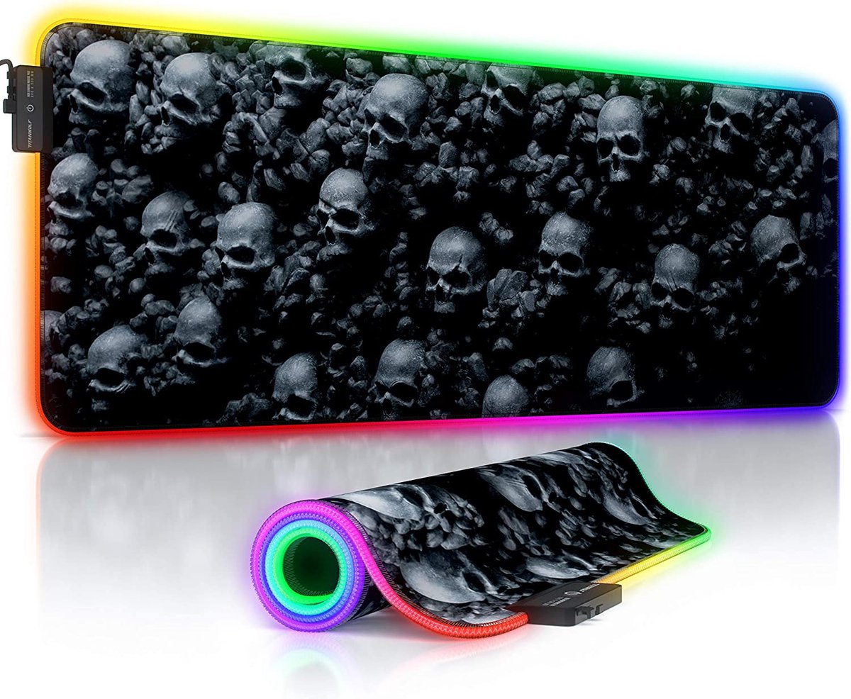 Titanwolf - RGB Gaming muismat - LED bureauonderlegger - 800x300 mm - XXL muismat - LED Multi Color - 11 verlichtingsmodi - 7 LED-kleuren plus 4 effectmodi - afwasbaar - Skulls