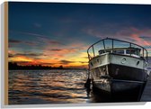 WallClassics - Hout - Schip op het Water met Oranje Lucht - 75x50 cm - 12 mm dik - Foto op Hout (Met Ophangsysteem)