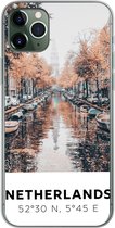 Geschikt voor iPhone 11 Pro Max hoesje - Nederland - Amsterdam - Gracht - Herfst - Siliconen Telefoonhoesje