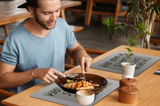 Set de table - Napperons en plastique - Café - Citations - Une tasse de café est toujours une bonne idée - Dictons - 45x30 cm - 6 pièces - Résistant à la chaleur - Antidérapant - Sous-couche - Amovible