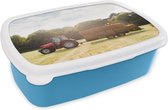 Broodtrommel Blauw - Lunchbox - Brooddoos - Trekker - Aanhangwagen - Hooi - 18x12x6 cm - Kinderen - Jongen