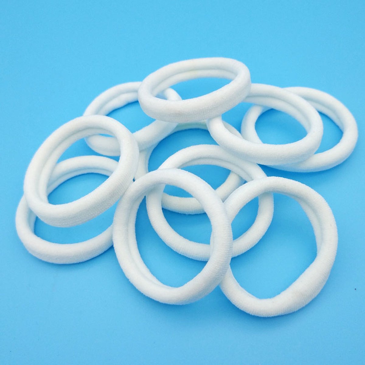 Set van 10 witte fijne haarelastieken - haar elastiekjes wit - 10 haarbandjes - elastiekjes soft white - hairbands