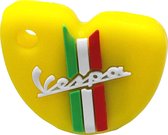 Vespa Siliconen Sleutelhoesje - Geel met Witte letters - Geel met Wit - Italiaanse Vlag