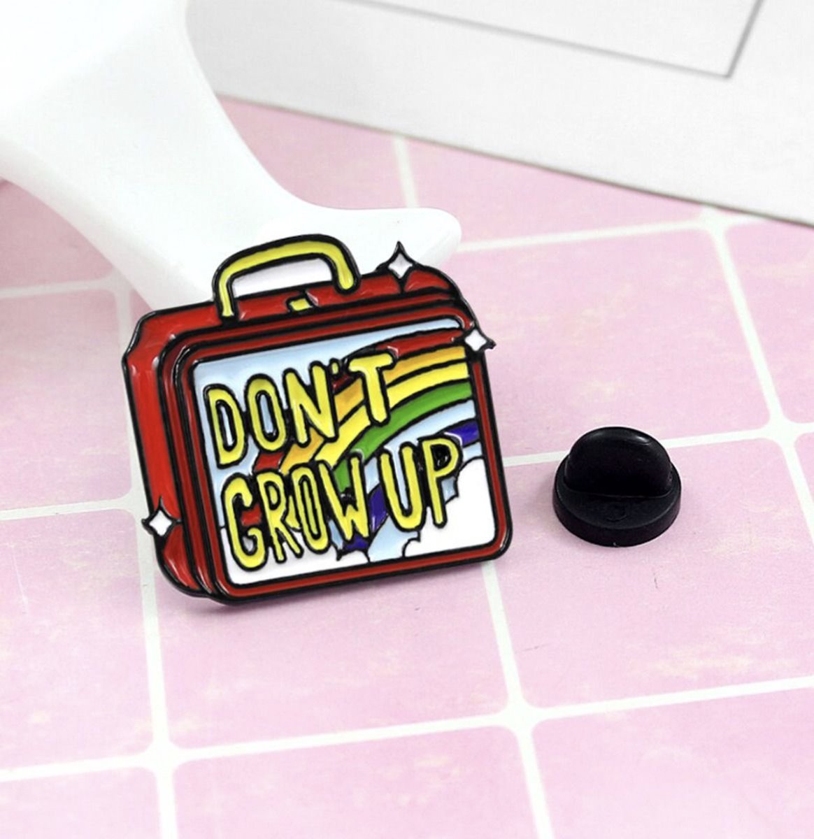 Don't Grow Up Emaille Pin