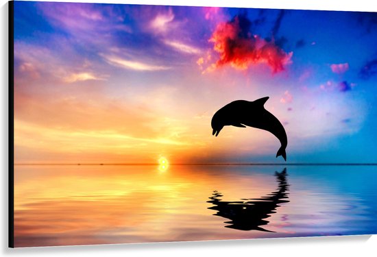 WallClassics - Canvas  - Silhouet van Dolfijn bij Ondergaande Zon in het Water - 150x100 cm Foto op Canvas Schilderij (Wanddecoratie op Canvas)