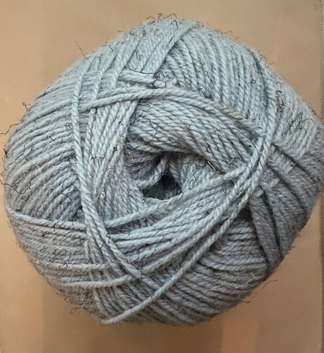 RUSTIC ARAN TWEED (DAT 41) PER STUK GARENWOLBREIENHAKEN.