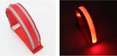 Bande lumineuse LED Smartphonica Rouge - Bande lumineuse pour marcher/faire du vélo/courir - Bande lumineuse avec réflecteurs pour plus de sécurité dans l'obscurité - Piles incluses - Max. circonférence 33 cm