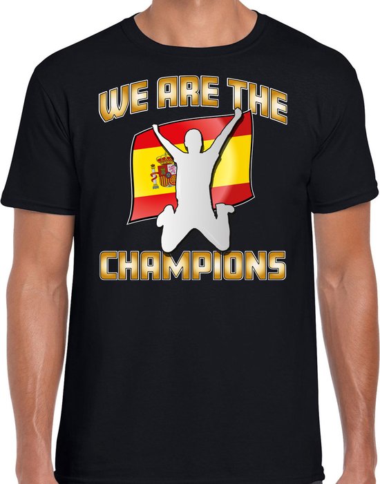 Man in zwart t-shirt met Spaanse vlag en tekst 'WE ARE THE CHAMPIONS'.
