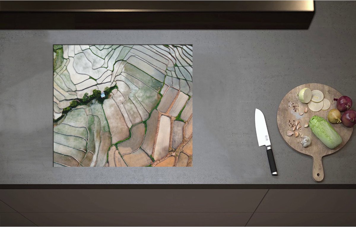Inductieplaat Beschermer - Bovenaanzicht van de Rijstvelden van Vietnam - 59x52 cm - 2 mm Dik - Inductie Beschermer - Bescherming Inductiekookplaat - Kookplaat Beschermer van Zwart Vinyl