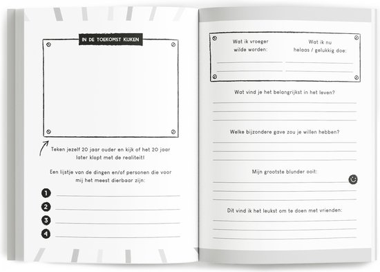 Open vriendenboek met pagina's 'In de toekomst kijken' en vragen over het leven en vrienden.