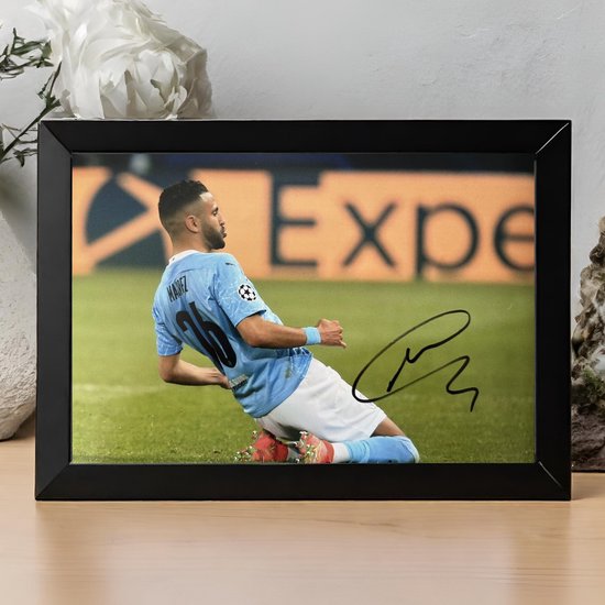 Photo Dédicacée Riyad Mahrez - 12x8 - Signée Personnellement - Leicester City - Cadeau