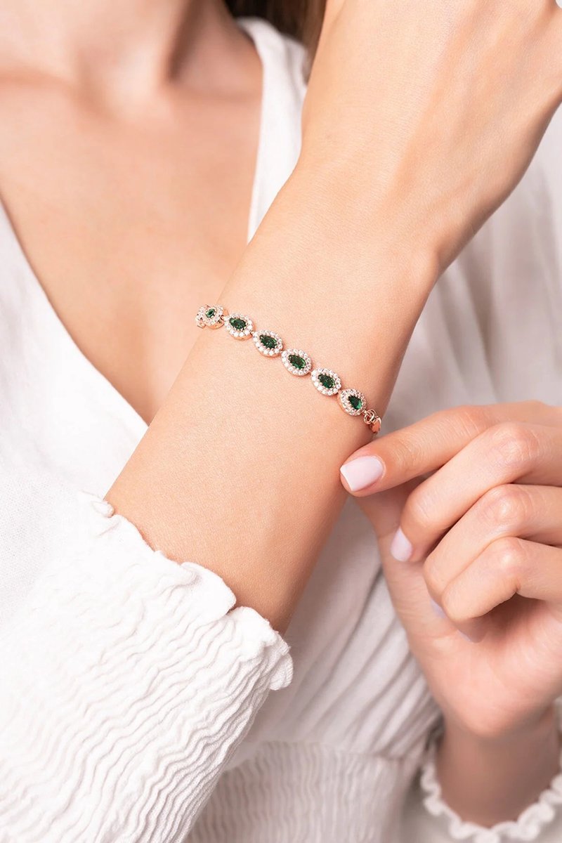 MOM Gemstone | Geboortesteen Sieraden & Sieraden met Betekenis