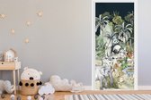 Deurposter 80x205 cm - Deursticker Kinderen - Jungle - Natuur - Dieren - Planten - Meubelfolie zelfklevend - Deurfolie woonkamer - Interieurfolie fotobehang - Deur plakfolie - Deurstickers - Deurbehang sticker - Kamer decoratie
