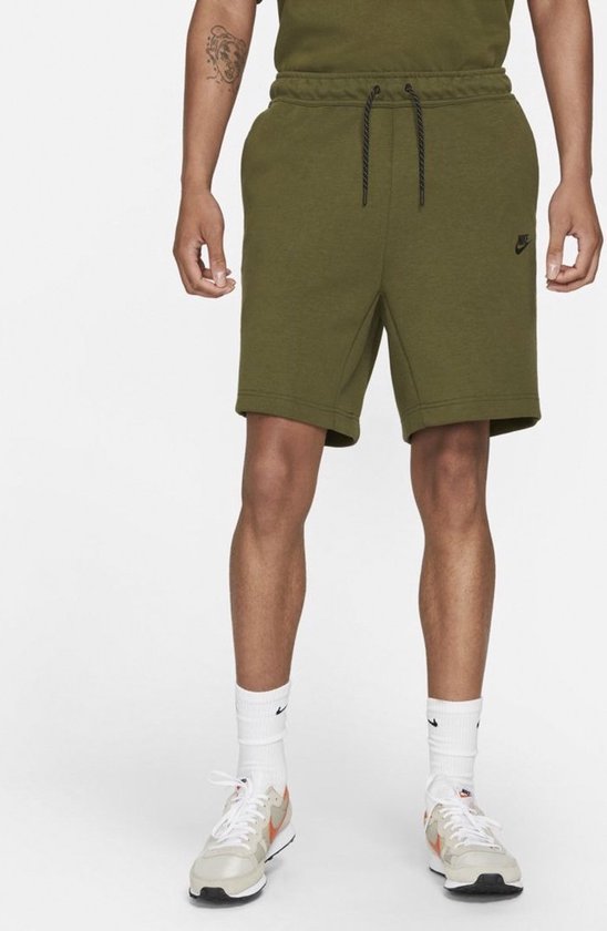 Nike Sportswear Tech Fleece Short Sportbroek - Maat XS - Mannen - olijfgroen