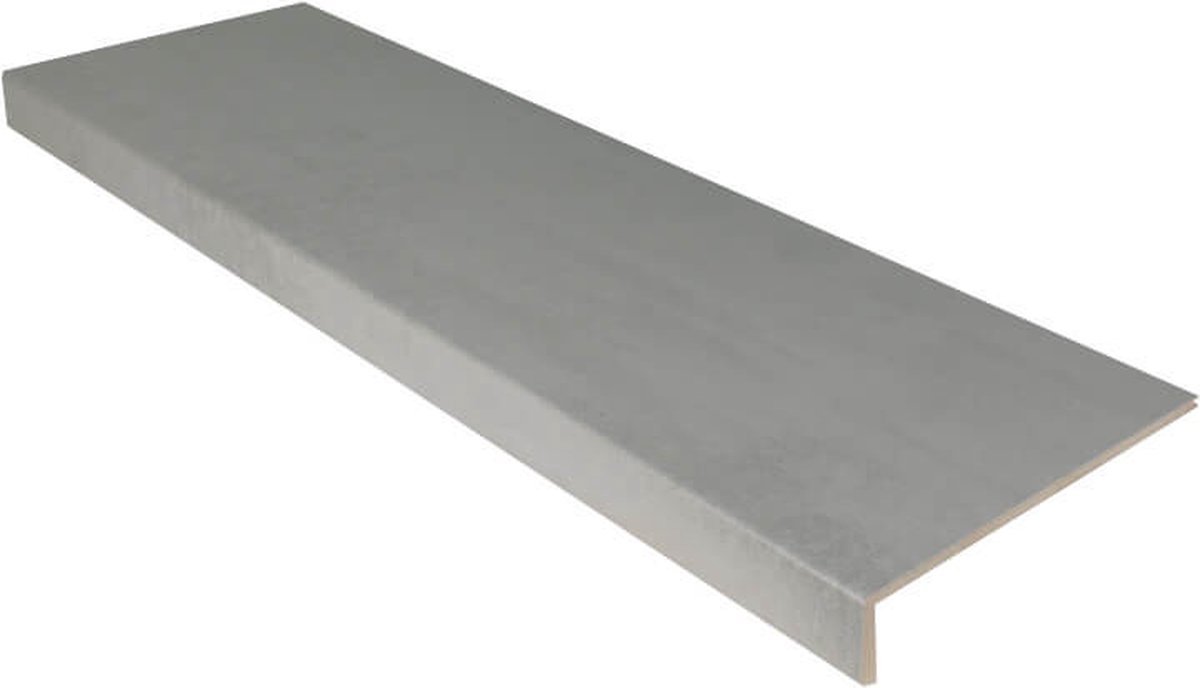 Maestro Steps -Overzettrede met neus | Laminaat | Betonlook Light Grey Stone | 130 x 38 cm - exclusief montage.