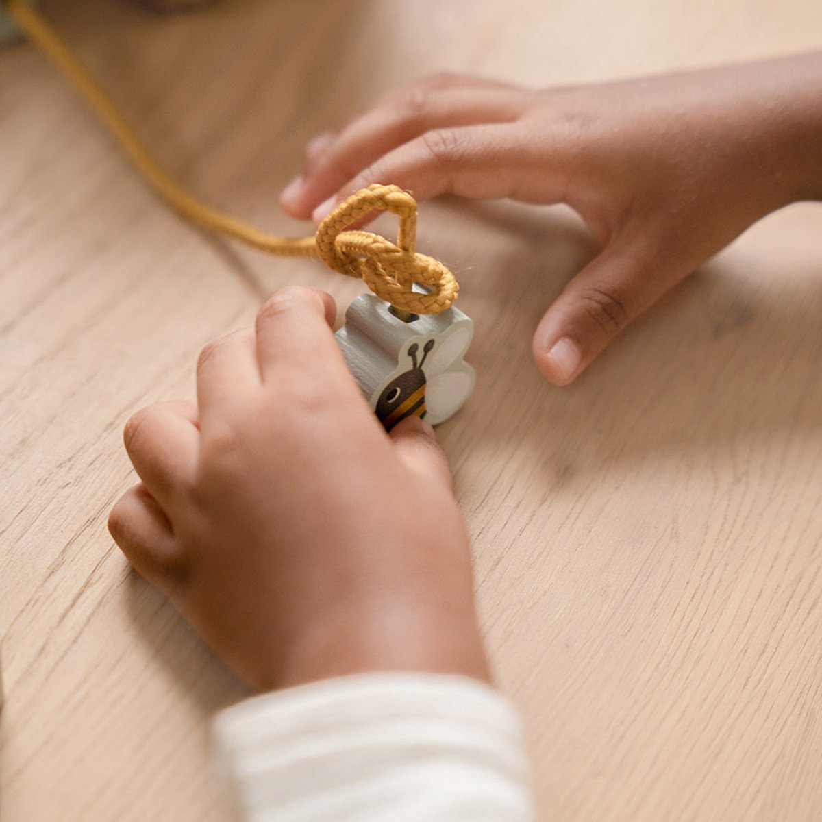 Little Dutch houten rijgkralen Little Farm - Leer rijgen - educatief speelgoed — afbeelding 9
