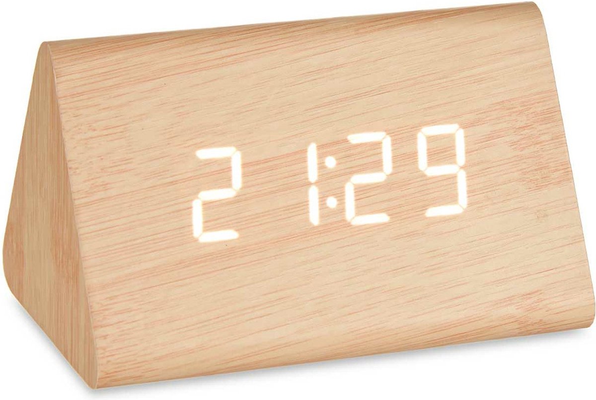 Giftdecor Tafelklok/wekker/alarmklok Pyramid - beige - MDF/kunststof - 12 x 8 cm - Digitaal - batterij/usb voeding