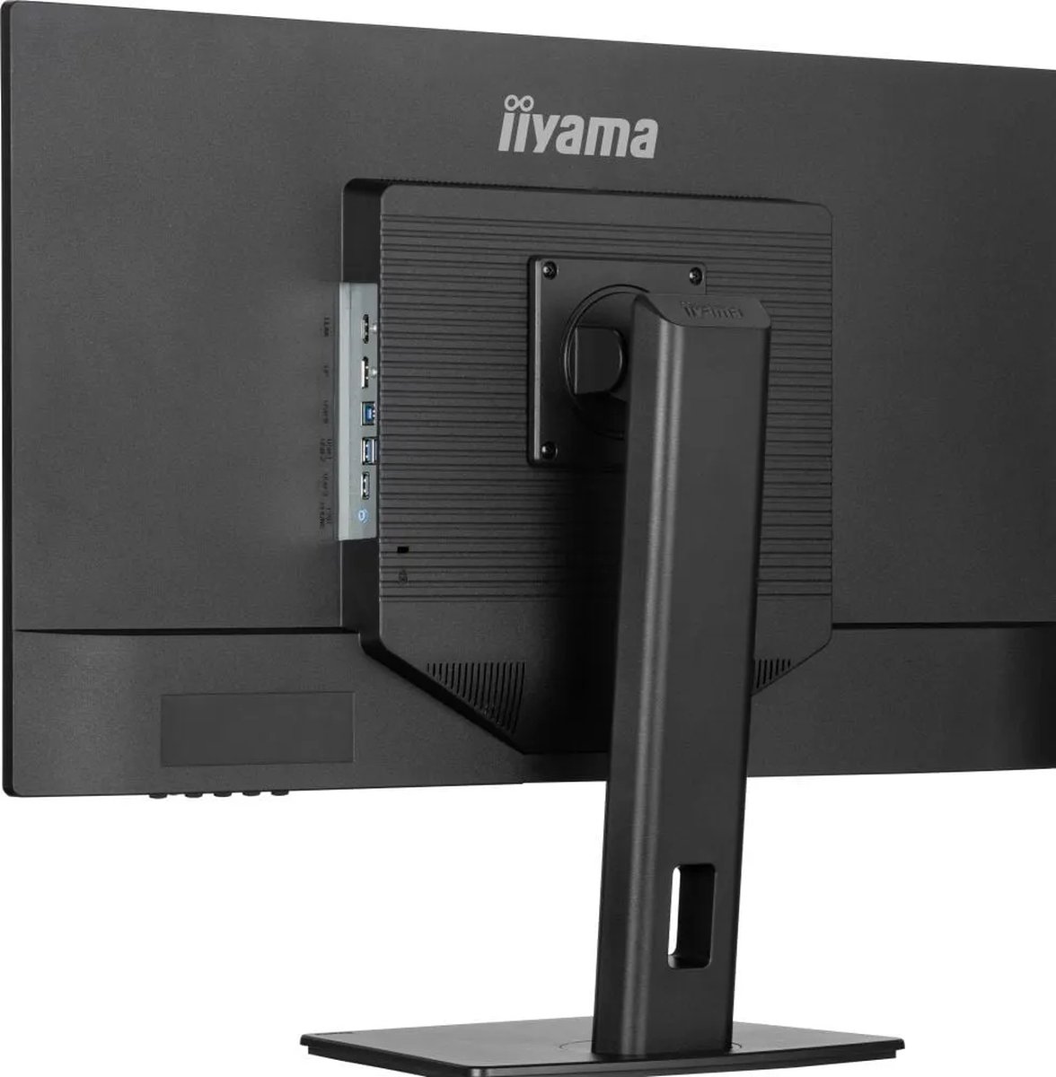 iiyama ProLite 32" QHD Monitor thumbnail 6