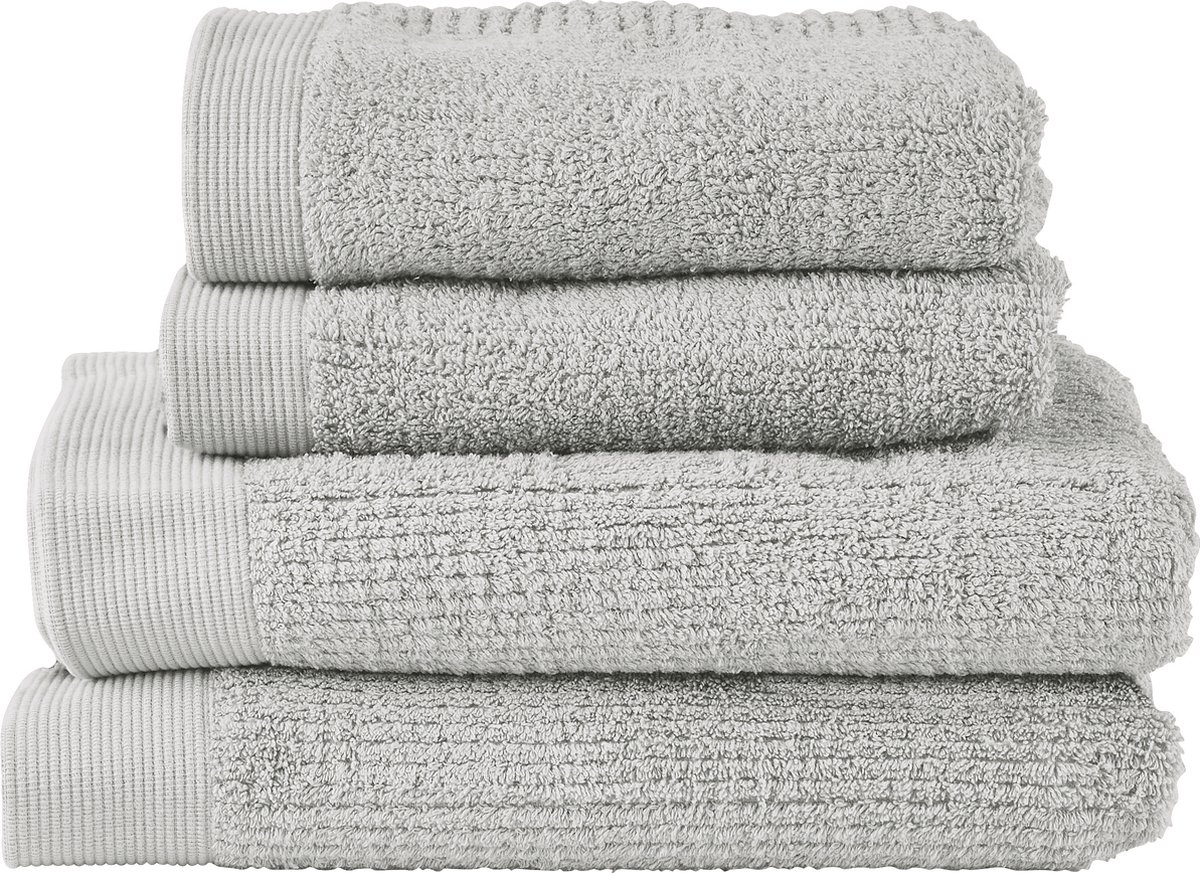Zone Denmark Classic Handdoeken set - Set van 4 - Hoge Absorptie - 100% katoen - 600 g/m2 - 50 x 100 & 70 x 140 cm - Soft Grey (grijs)