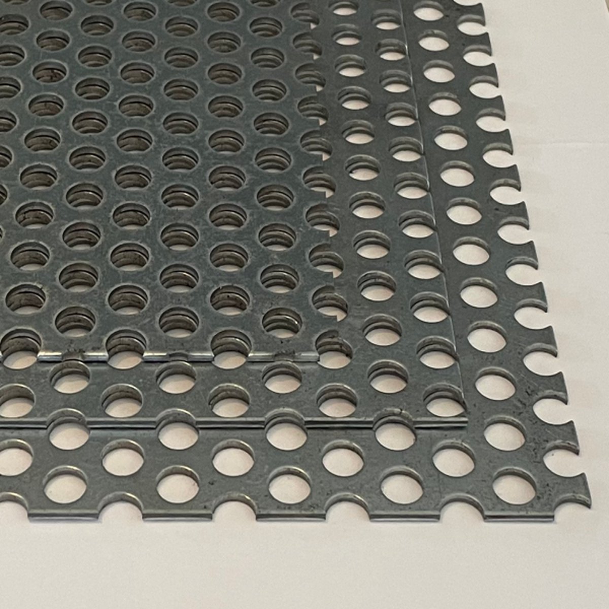 Gegalvaniseerd staal geperforeerde plaat Rond - 2mm, 400x200mm