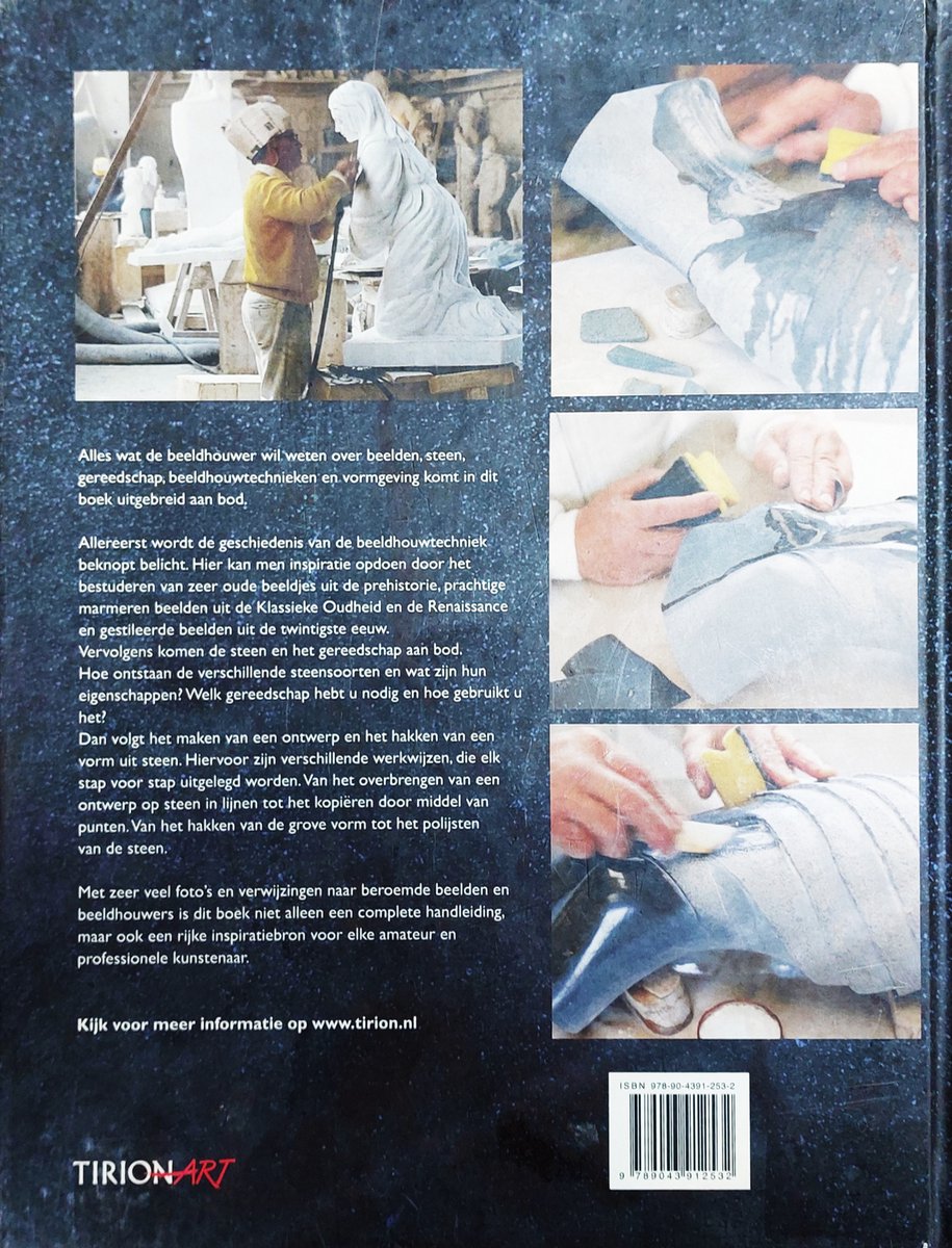 Boekomslag met tekst "Het Complete Beeldhouwboek" en afbeeldingen van beeldhouwprocessen.