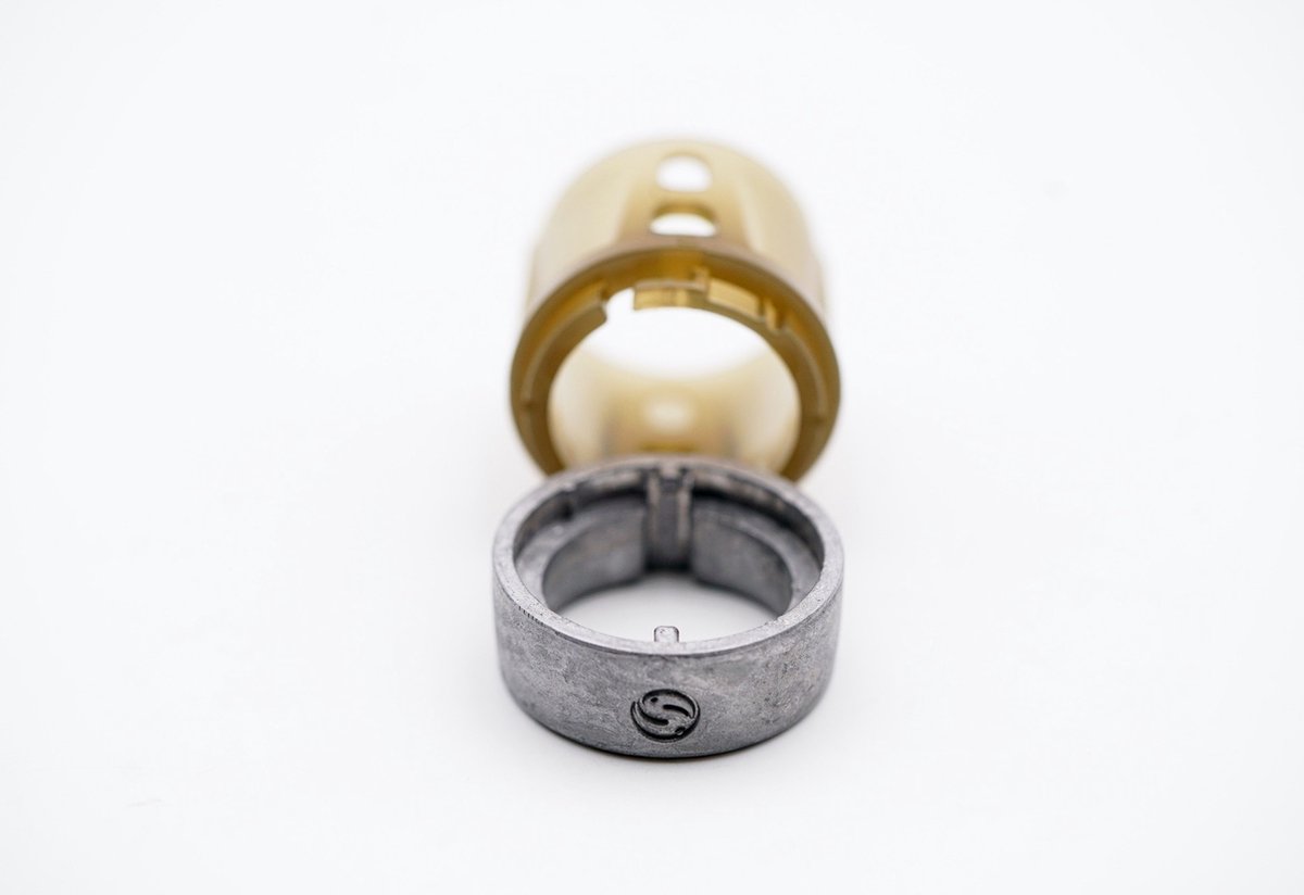 Guru X-Change Distance Feeder Solid - Medium - 40 + 50g - 2 Stuks - Bruin