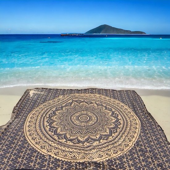 XL groot strandlaken - Goud/zwart - mandala - Dun textiel - Ibiza strandkleed - stranddoek