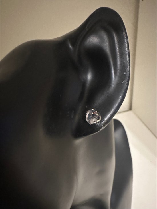 Boucles d'oreilles aimantées en zircone transparente, diamètre 0,6