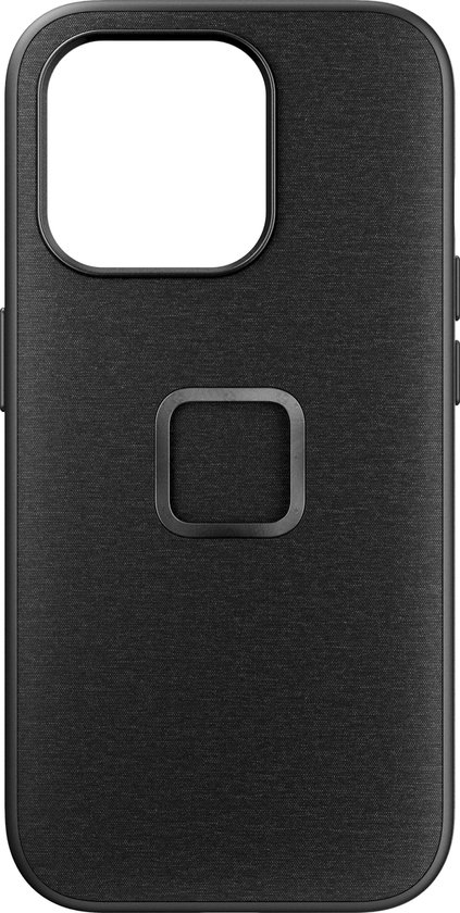 Donkergrijs stof hoesje voor iPhone met magnetische sluiting in het midden, op witte achtergrond.
