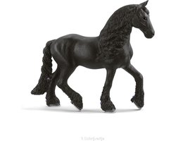 schleich HORSE CLUB - Friese merrie - Speelfiguur - Kinderspeelgoed voor Jongens en Meisjes - 5 tot 12 jaar - 13906