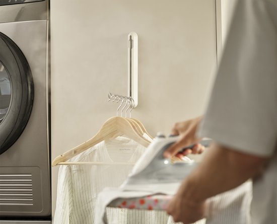 Joseph Joseph - Porte-manteau mural Orderly pliable - Acier au carbone - Crème