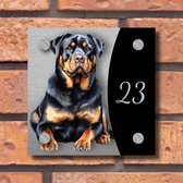 Naambordje voordeur - Rottweiler met huisnummer - 15x15cm - Brushed Aluminium - Incl. Bevestigingsset + afstandhouders | Vierkant, variant #25 - naambordjes - naambordje voordeur met huisnummer - naambordje huisnummer - hond