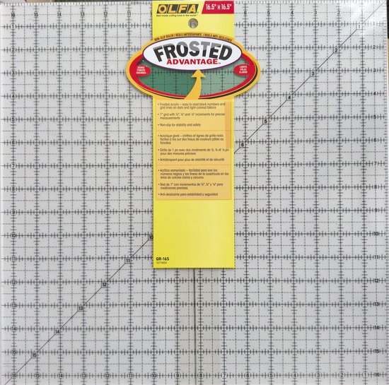 Règle de courtepointe Olfa carrée 16,5X16,5 pouces